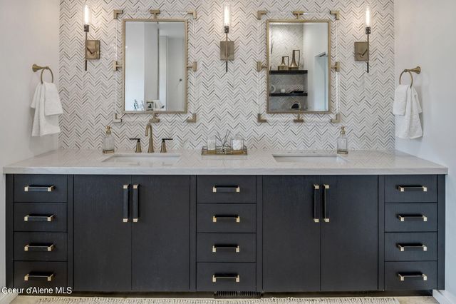 17056 S LAZURITE DR, Coeur D'alene, ID 83814