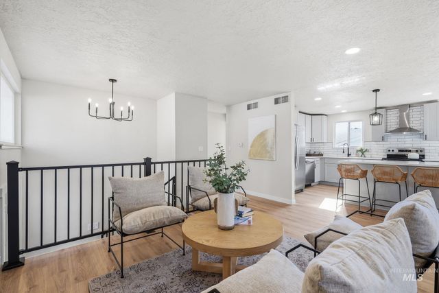 1990 W Panama St, Boise, ID 83705