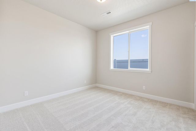 8801 Dusty Maiden, Pasco, WA 99301