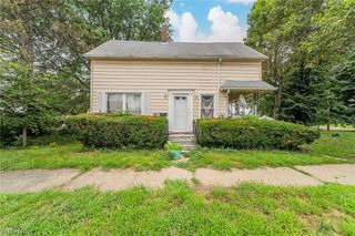 1223 Delos Street, Akron, OH 44306
