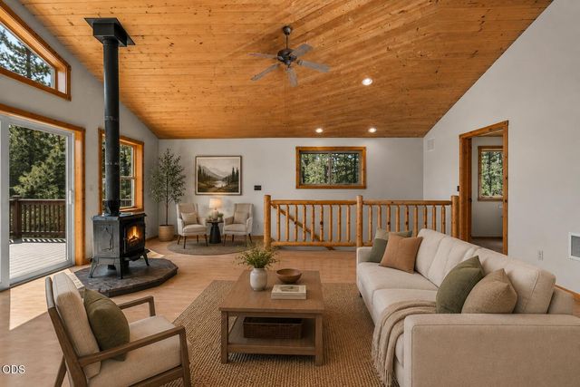 15150 Yellow Pine Loop, Bend, OR 97707