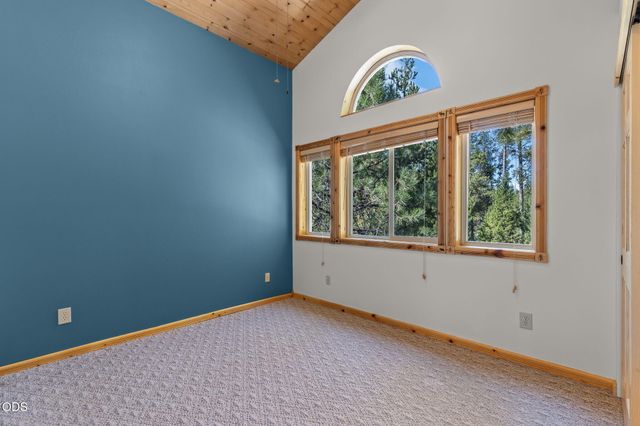 15150 Yellow Pine Loop, Bend, OR 97707