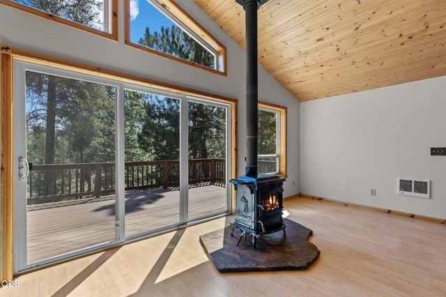 15150 Yellow Pine Loop, Bend, OR 97707