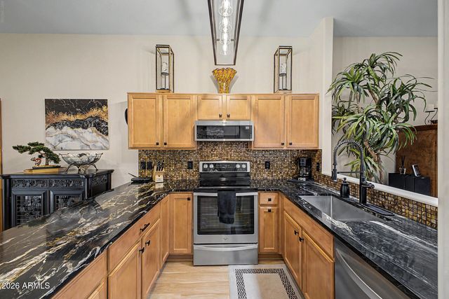 948 S LAWTHER Drive, Apache Junction, AZ 85120