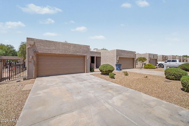948 S LAWTHER Drive, Apache Junction, AZ 85120