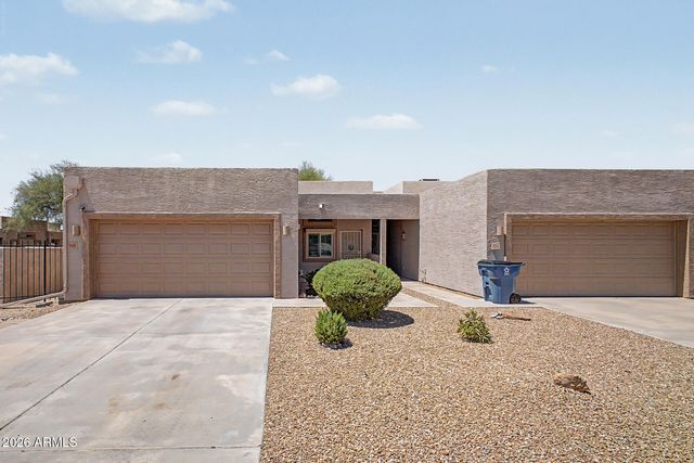 948 S LAWTHER Drive, Apache Junction, AZ 85120