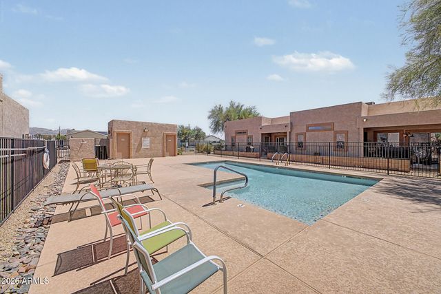 948 S LAWTHER Drive, Apache Junction, AZ 85120