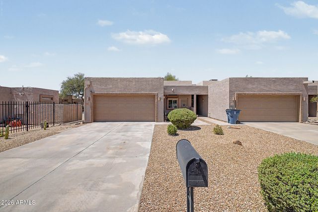 948 S LAWTHER Drive, Apache Junction, AZ 85120