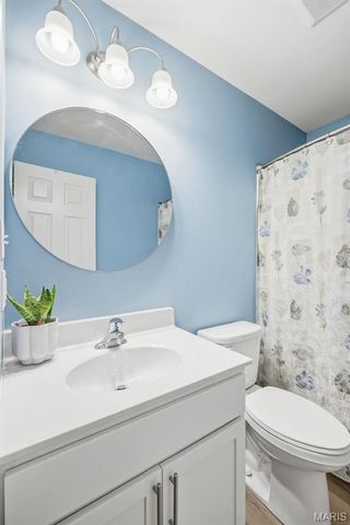 1064 Dyess Way, St Charles, MO 63301