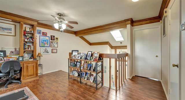 16158 Seahorse Drive, Houston, TX 77062