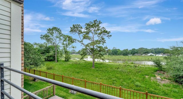 16158 Seahorse Drive, Houston, TX 77062