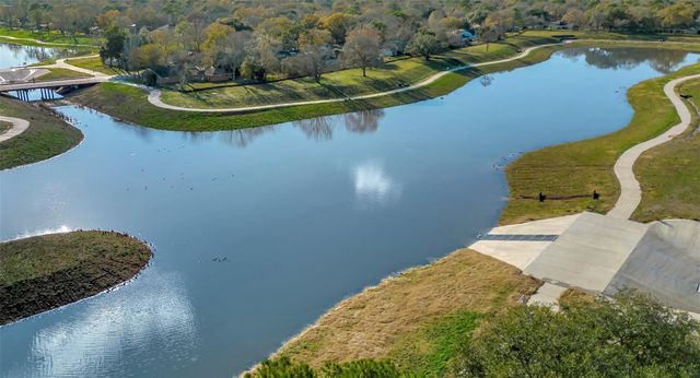 16158 Seahorse Drive, Houston, TX 77062