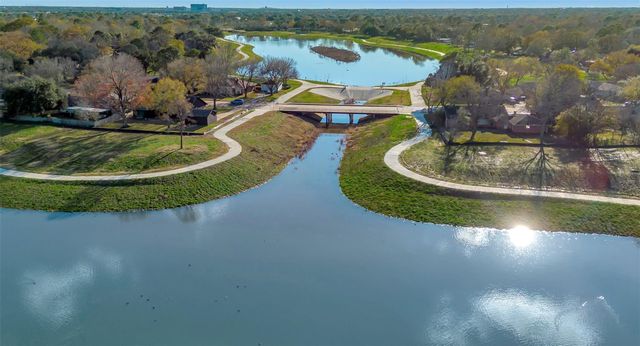 16158 Seahorse Drive, Houston, TX 77062