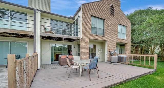 16158 Seahorse Drive, Houston, TX 77062