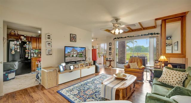 16158 Seahorse Drive, Houston, TX 77062