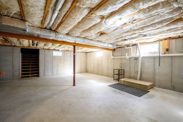 1677 Plymouth St, Bridgewater, MA 02324