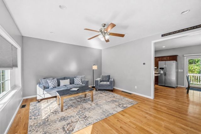 1677 Plymouth St, Bridgewater, MA 02324