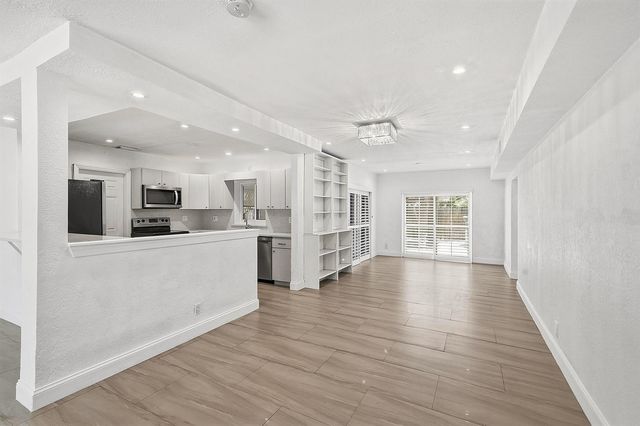 1777 NE 17th Street, Fort Lauderdale, FL 33305