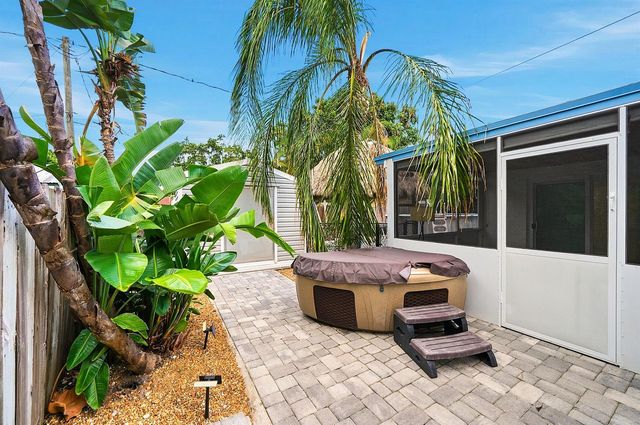 1777 NE 17th Street, Fort Lauderdale, FL 33305