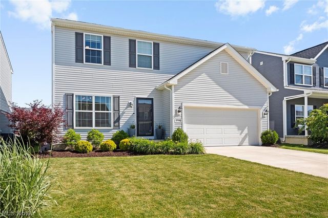 37390 Amber Way, North Ridgeville, OH 44039