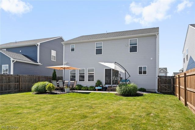 37390 Amber Way, North Ridgeville, OH 44039