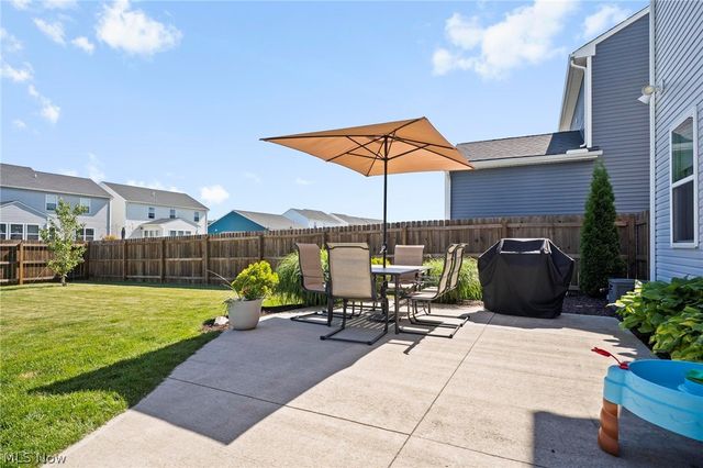 37390 Amber Way, North Ridgeville, OH 44039