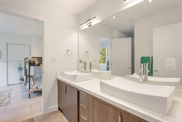 2908 Virginia St 2908, Miami, FL 33133