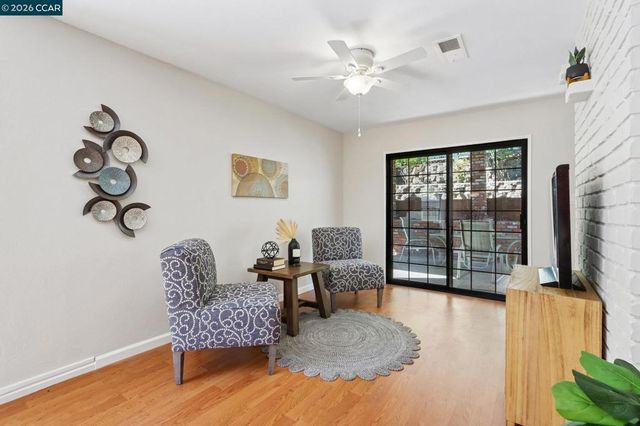 5456 Degnan Dr, Martinez, CA 94553