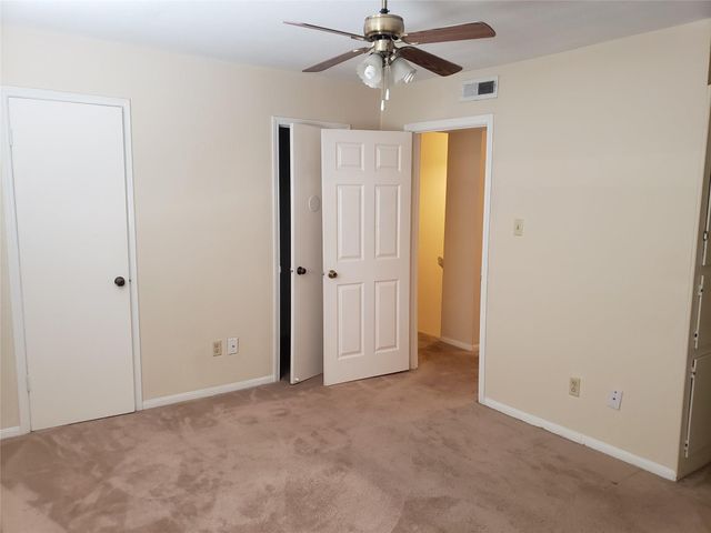 14333 Memorial Drive 99, Houston, TX 77079