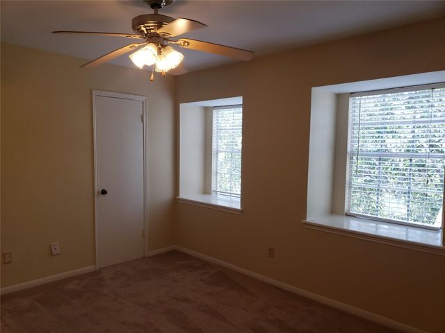 14333 Memorial Drive 99, Houston, TX 77079