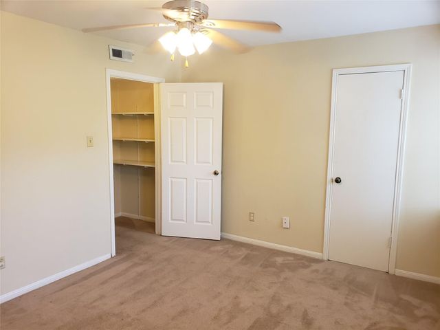 14333 Memorial Drive 99, Houston, TX 77079