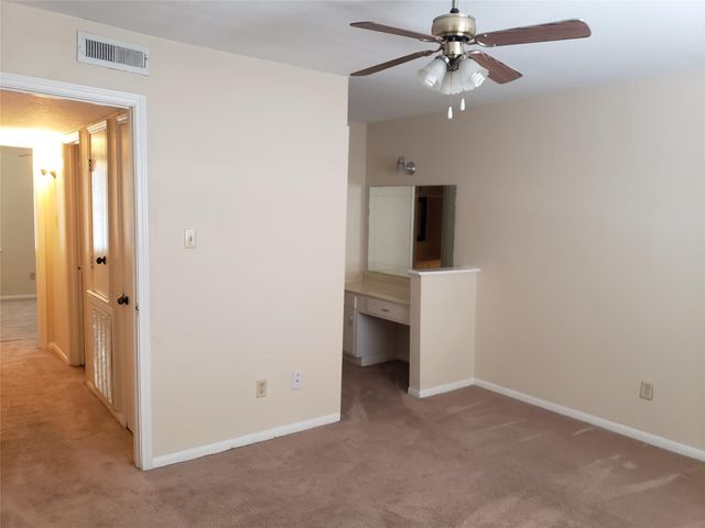 14333 Memorial Drive 99, Houston, TX 77079