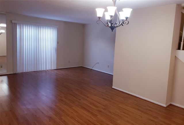 14333 Memorial Drive 99, Houston, TX 77079