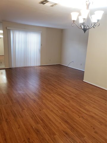 14333 Memorial Drive 99, Houston, TX 77079