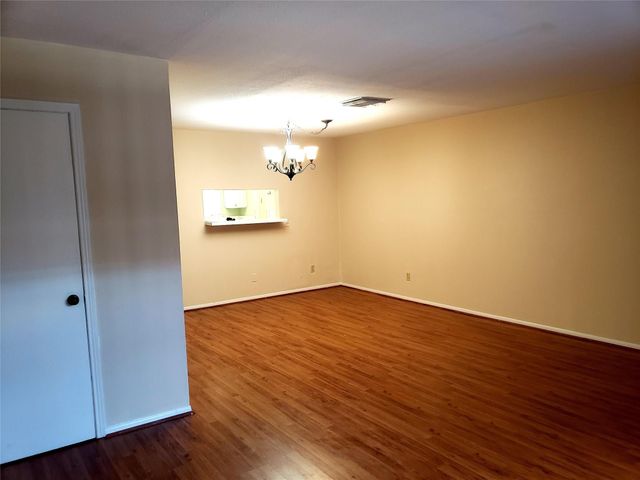 14333 Memorial Drive 99, Houston, TX 77079