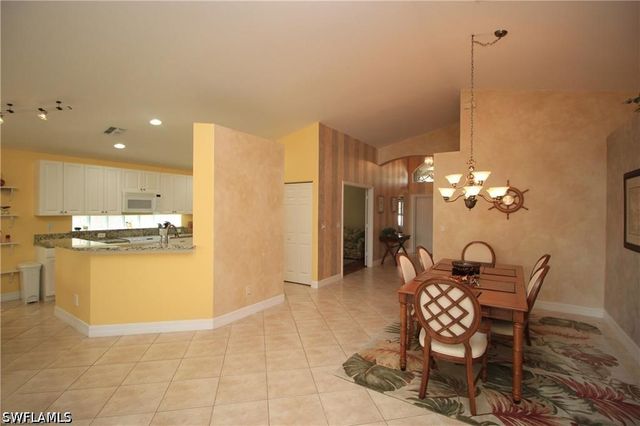 2322 Butterfly Palm DR, Naples, FL 34119