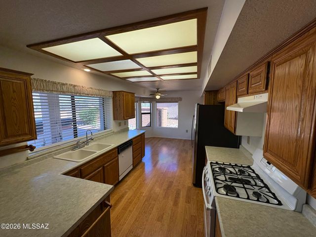 1437 E Bright Angel Drive, Oro Valley, AZ 85755