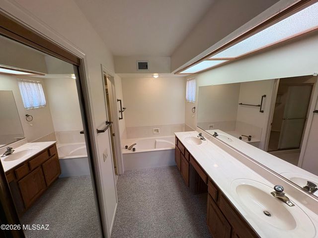 1437 E Bright Angel Drive, Oro Valley, AZ 85755