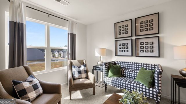 617 Lobelia Way, Locust Grove, GA 30248