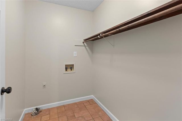 1912 Inman Circle, Mount Airy, NC 27030