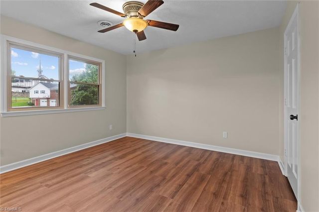 1912 Inman Circle, Mount Airy, NC 27030