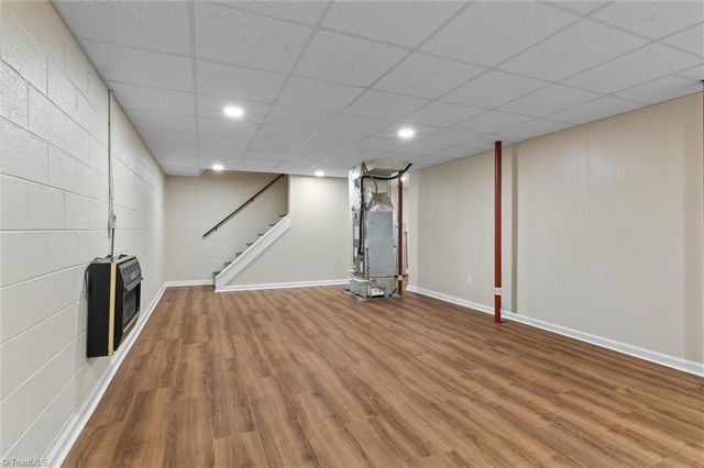 1912 Inman Circle, Mount Airy, NC 27030