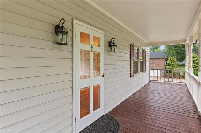 1912 Inman Circle, Mount Airy, NC 27030