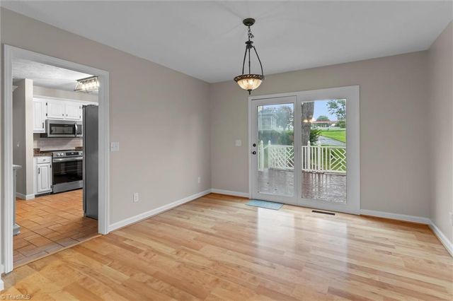 1912 Inman Circle, Mount Airy, NC 27030