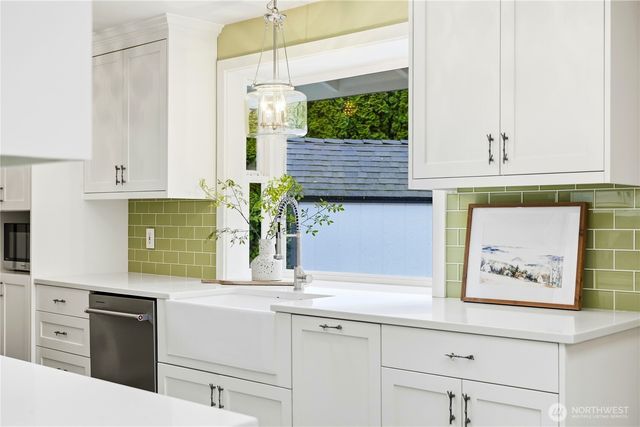 2824 95th Drive SE, Lake Stevens, WA 98258