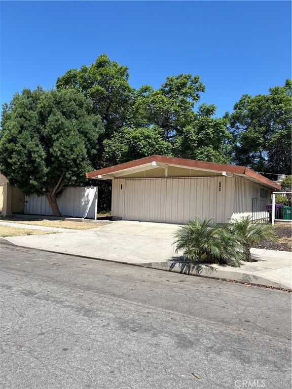 Image 1 of property listing at 7147 E Lanai Street, Long Beach, CA 90808
