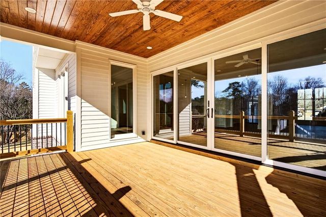 102 King Street, Roswell, GA 30075