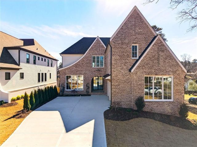 102 King Street, Roswell, GA 30075