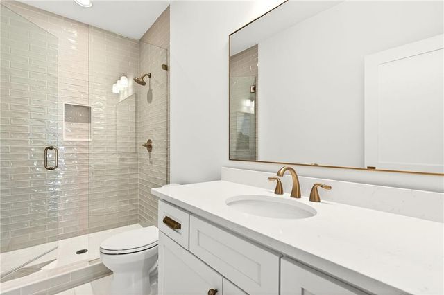 102 King Street, Roswell, GA 30075