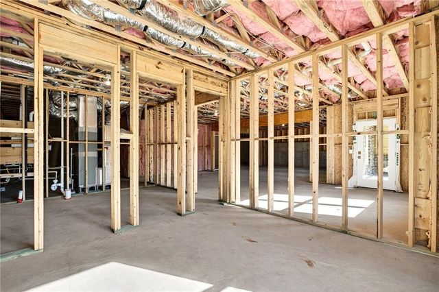 102 King Street, Roswell, GA 30075